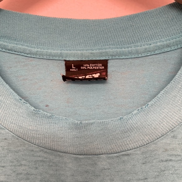 !!Vintage 80’s distressed T shirt sz-L!! - Picture 5 of 7